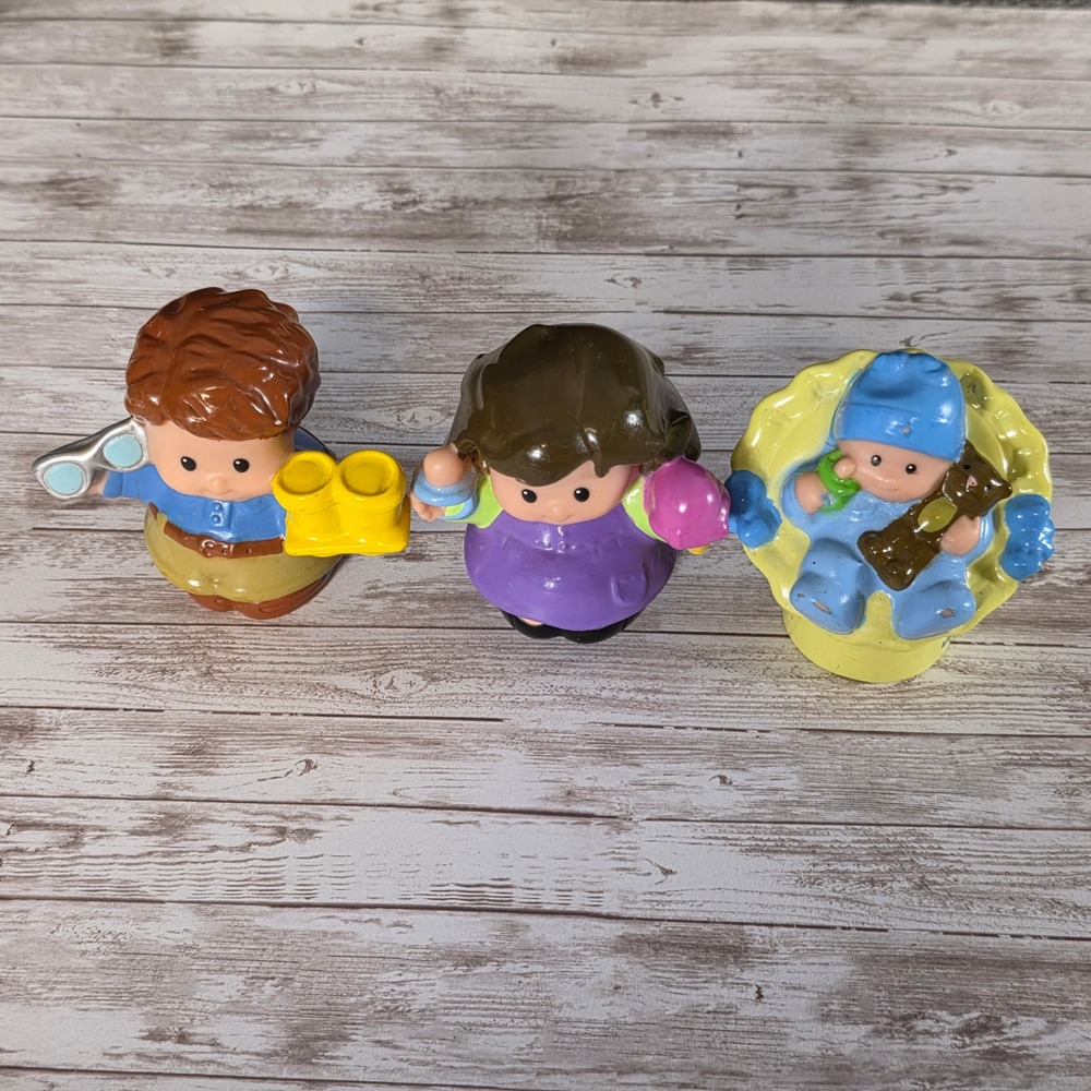 Fisher Price Little People Happy Sounds Home Family Figures Dad Mom Baby 2008